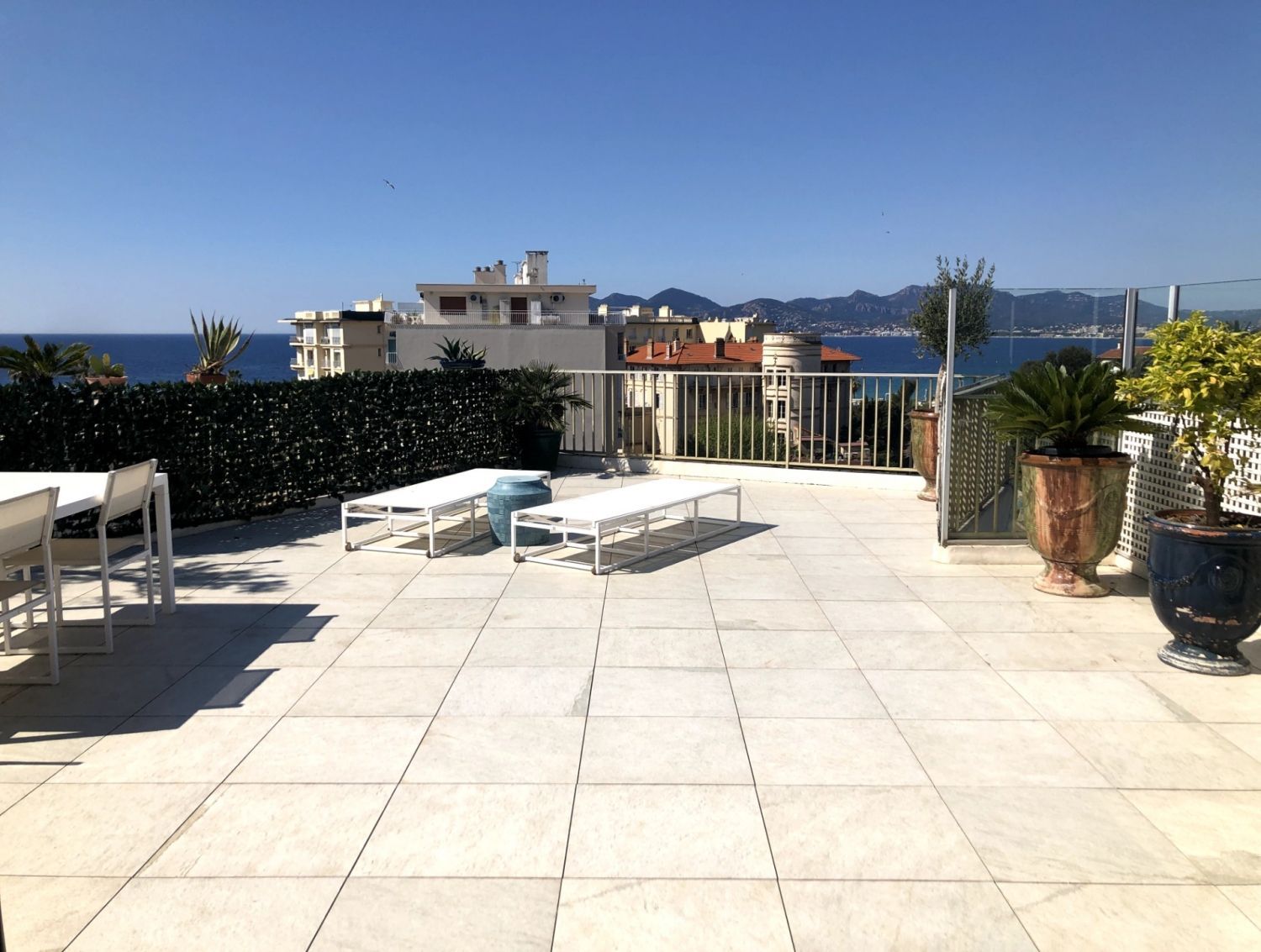 Seaside Rooftop Venue Cannes – 60 Guests Near Palais