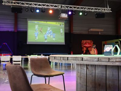 Salle de réception et une aire de jeux