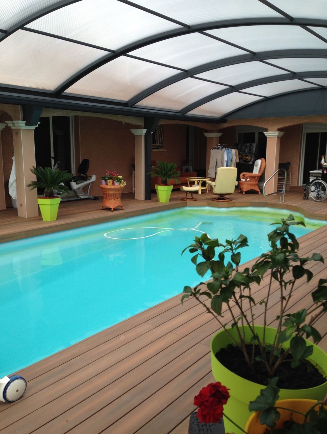 Espace balnéo avec piscine