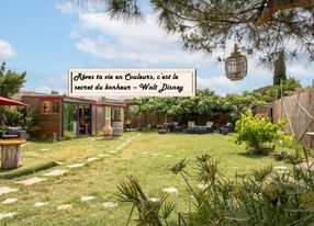 Bucolic garden between port and sea