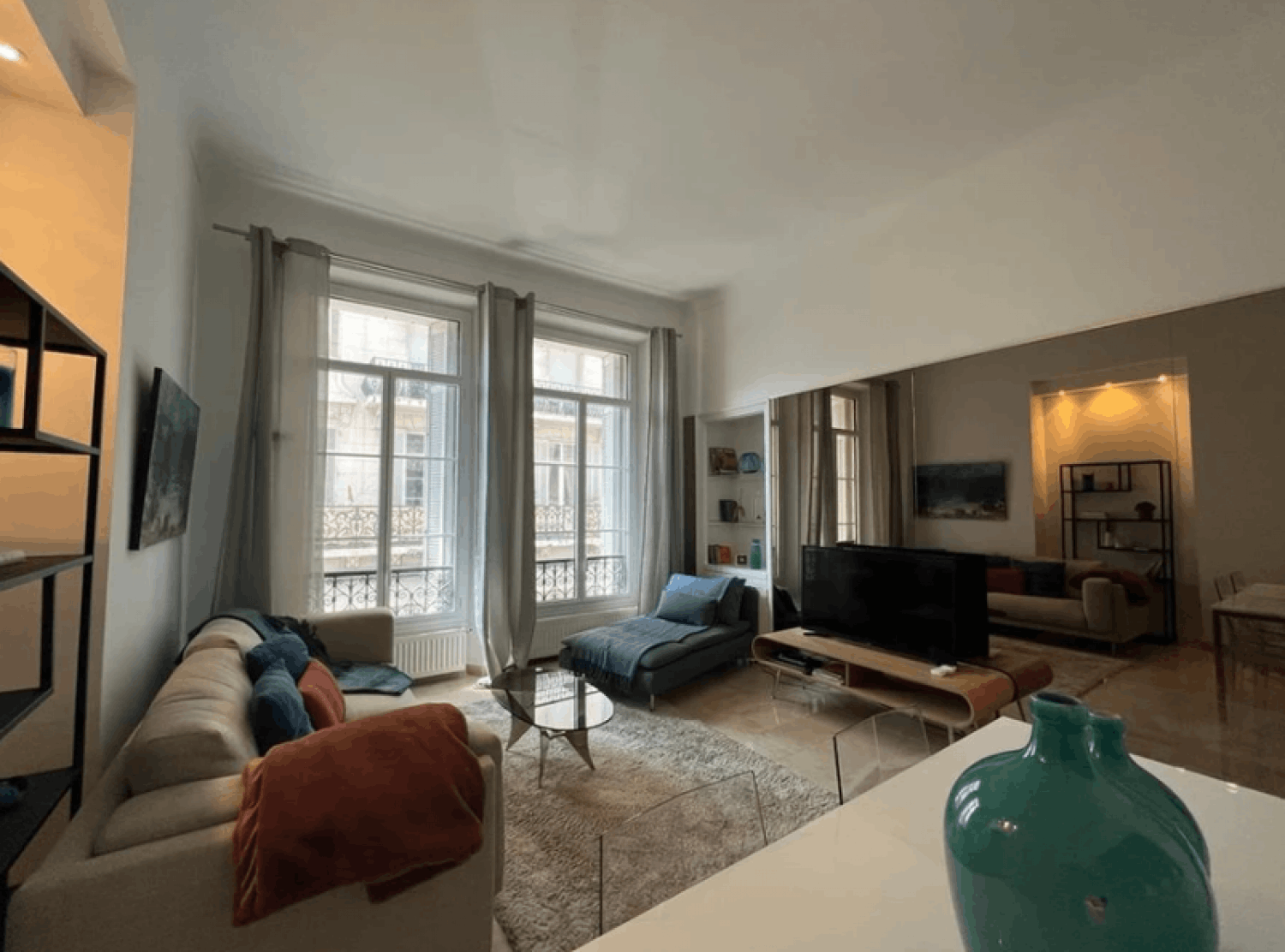 Elegant 3-Bedroom Apartment Cannes – Up to 10 Guests