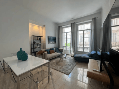 Elegant 3-Bedroom Apartment Cannes – Up to 10 Guests