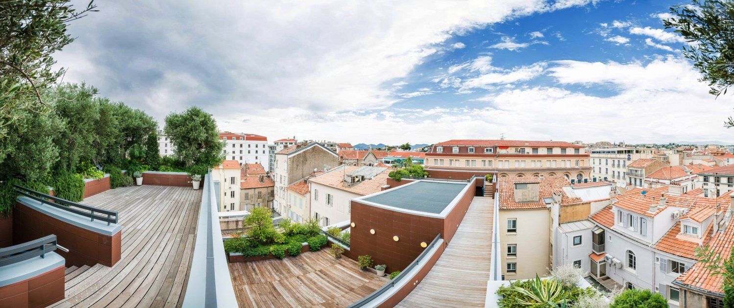 Rooftop & Industrial Venue in Cannes – Ideal for Events Near the Croisette