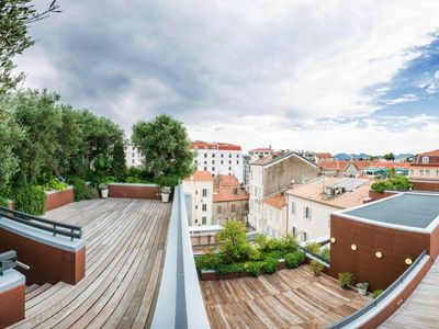 Rooftop & Industrial Venue in Cannes – Ideal for Events Near the Croisette