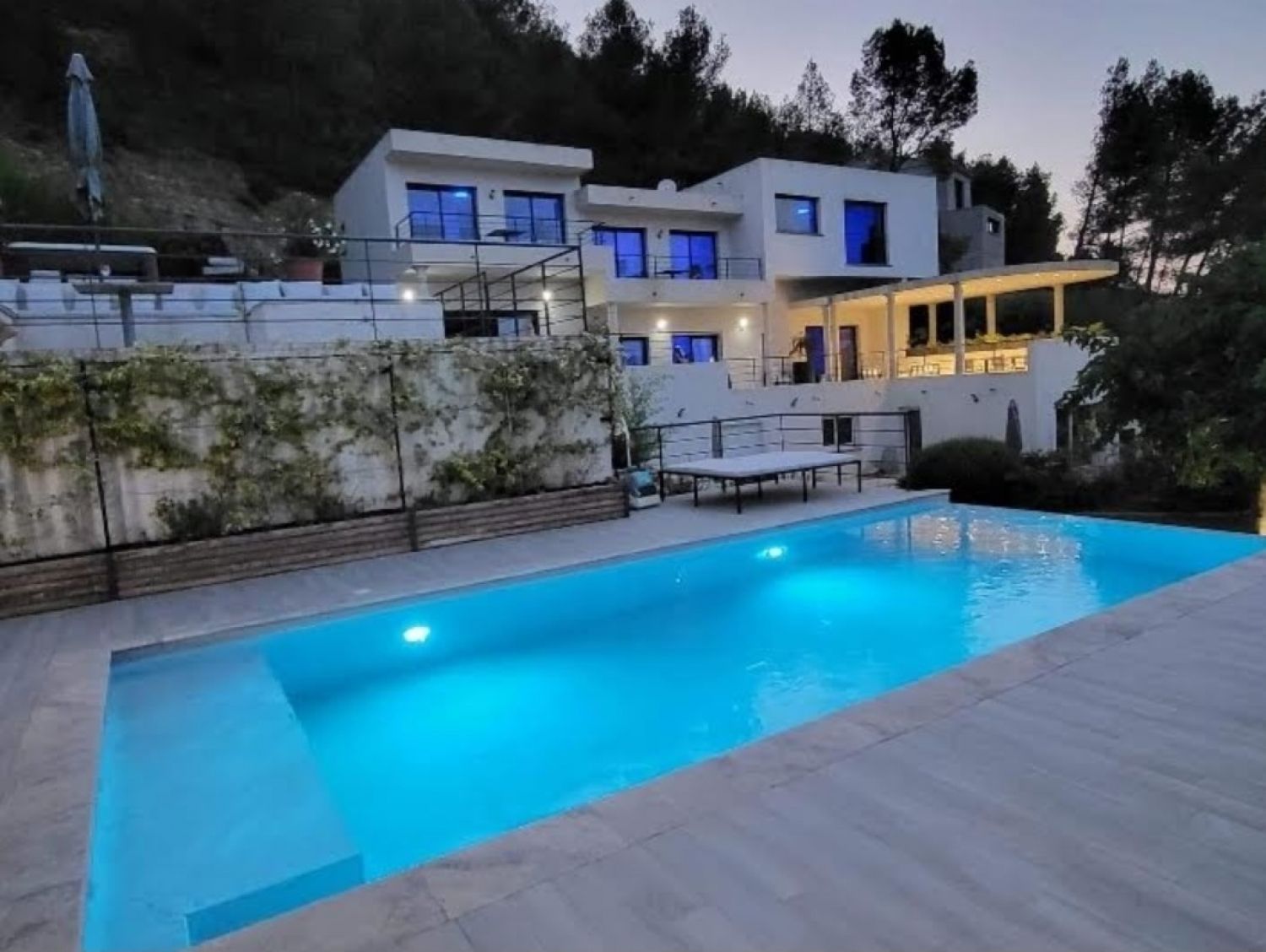 Villa avec piscine chauffée