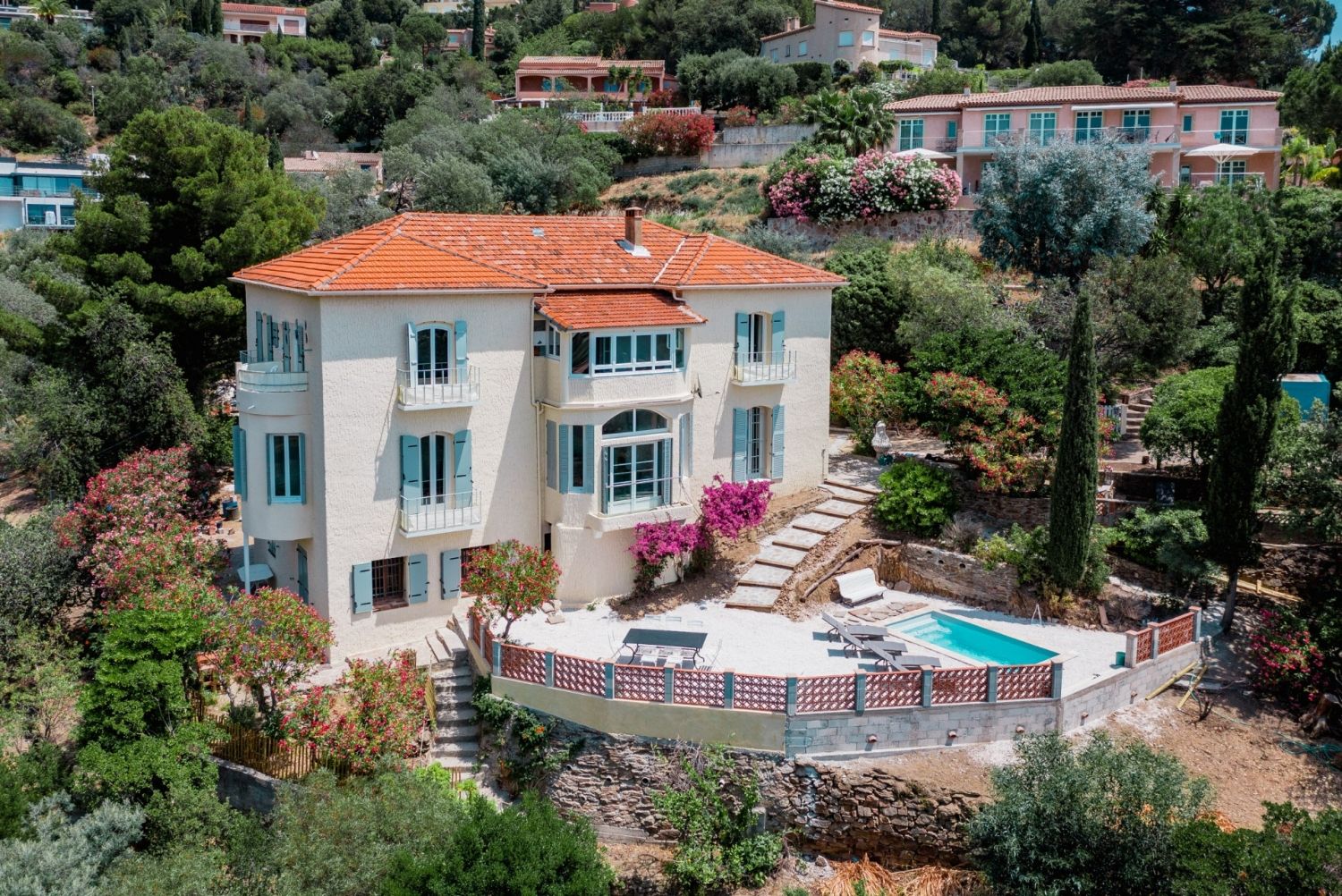Historic villa with swimming pool