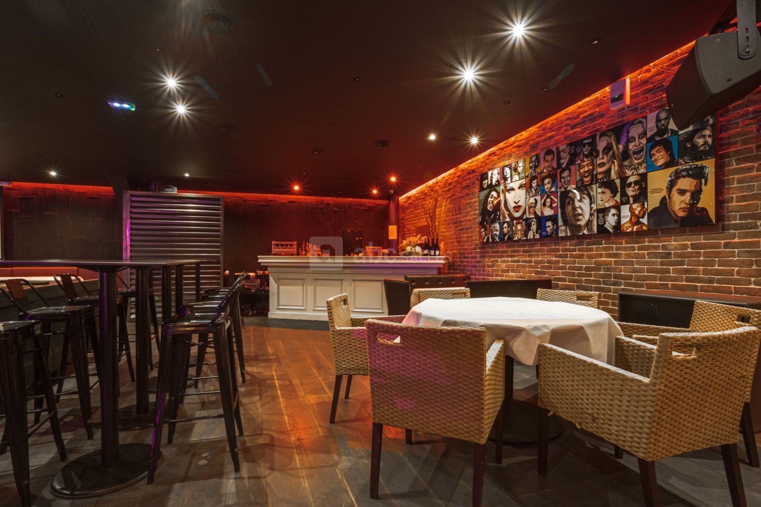 Restaurant – Club – Terrasse