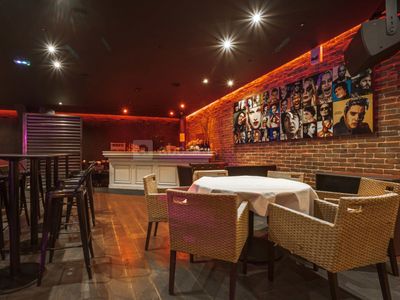 Restaurant – Club – Terrasse