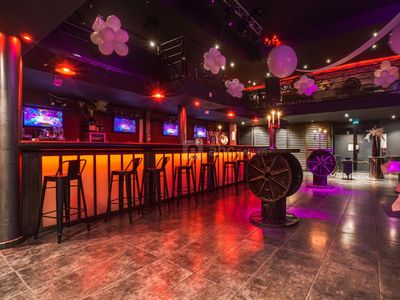 Restaurant – Club – Terrasse