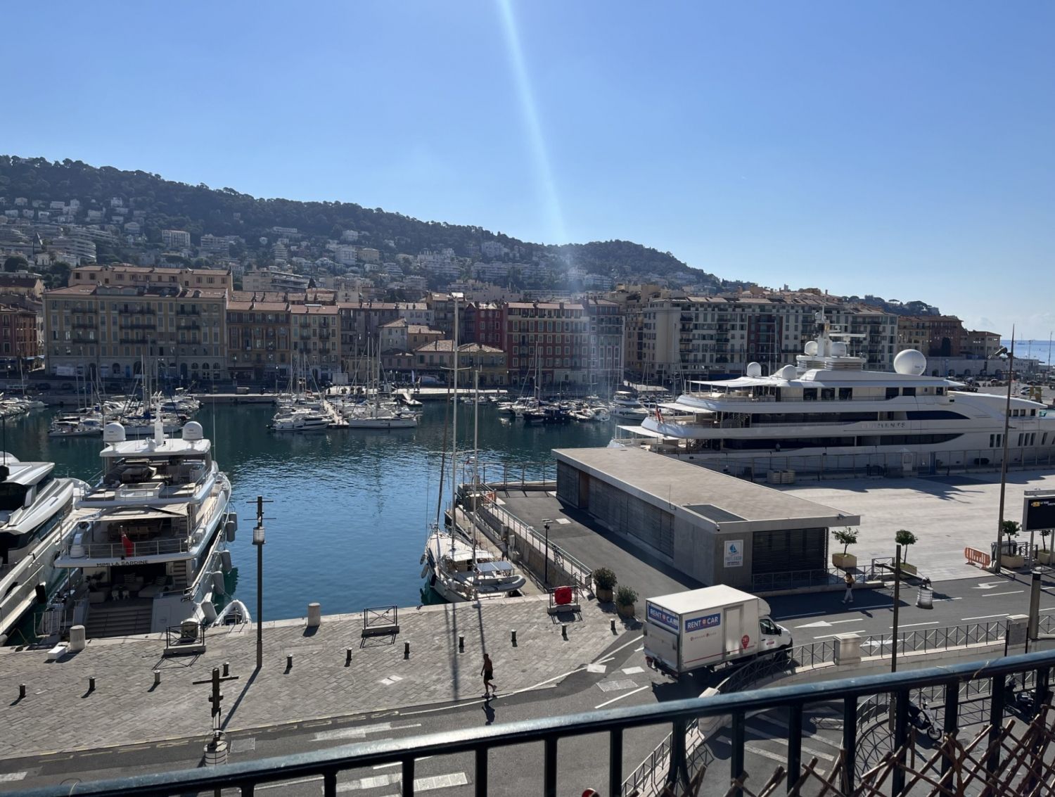 Appartement Port de Nice, vue mer
