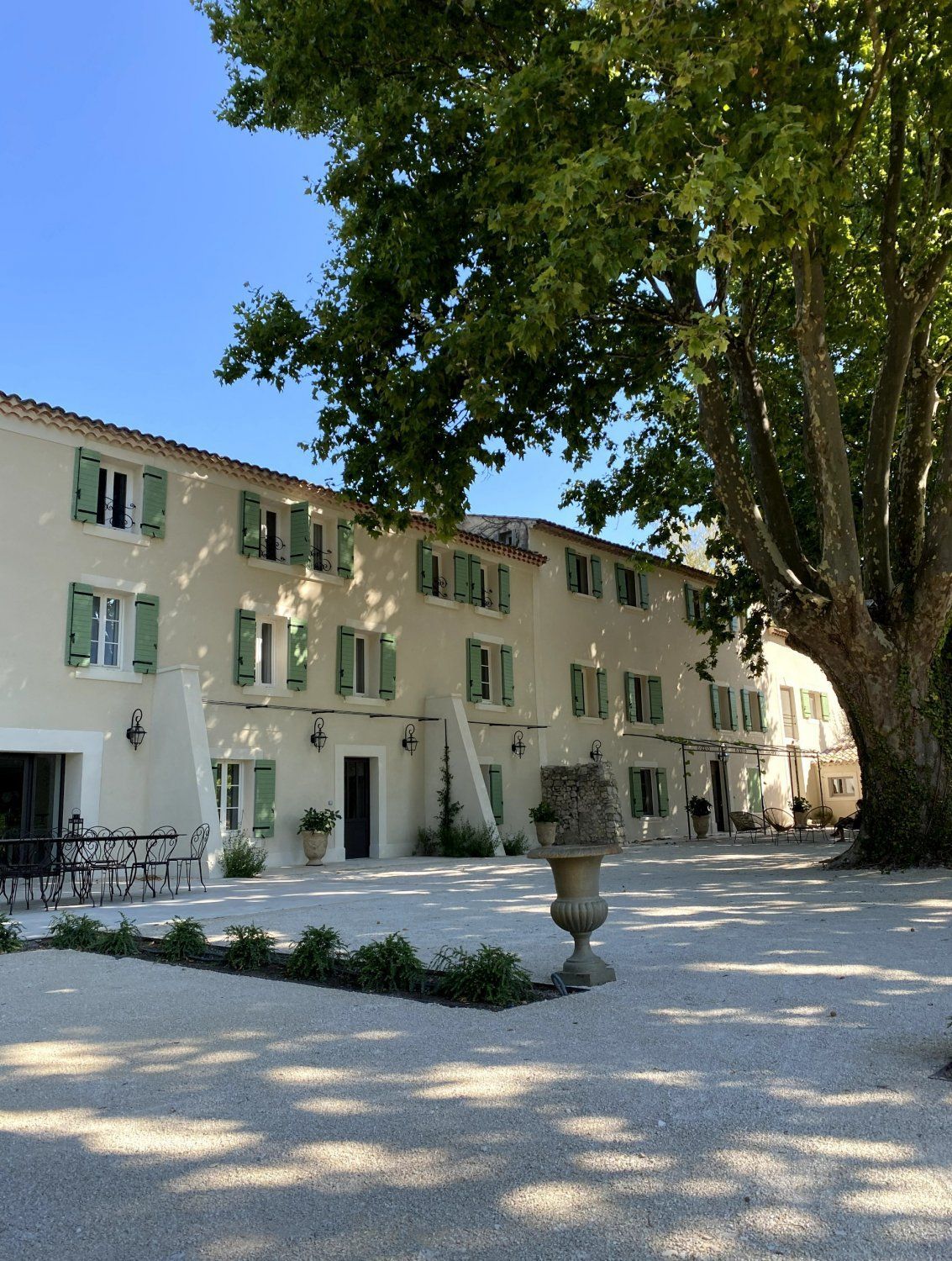 Bastide with swimming pool in lavender
