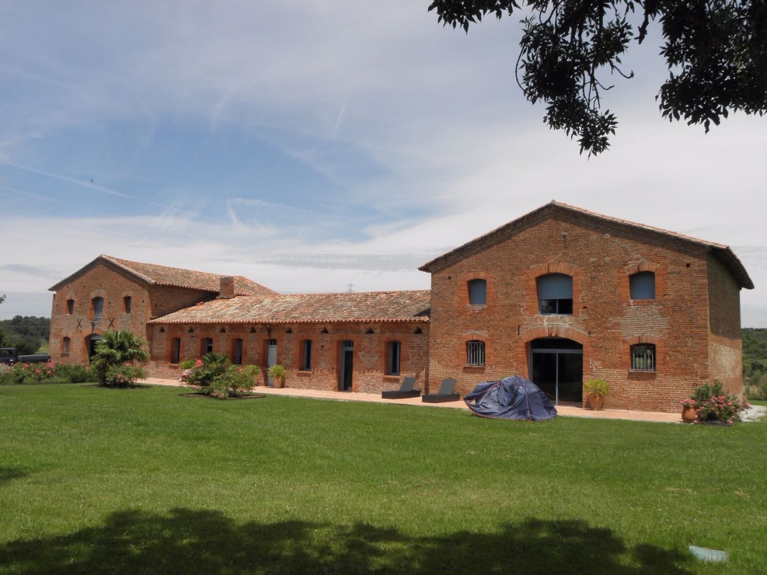 Exceptional residence in the Toulouse suburbs