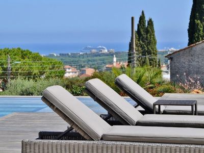 250 m² terrace with sea view