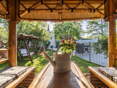 House with a meeting room