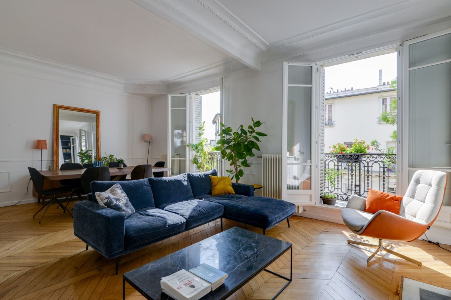 Appartement haussmannien avec vue sur la Tour Eiffel