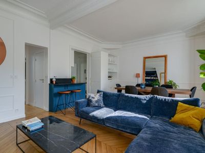 Appartement haussmannien avec vue sur la Tour Eiffel