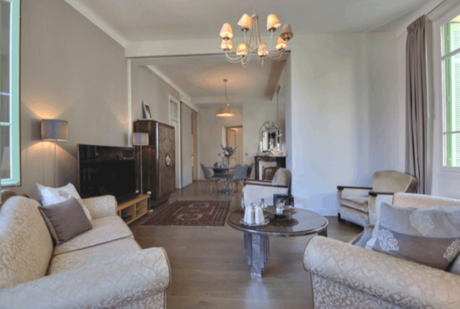 Appartement spacieux à Cannes avec terrasse – À 5 minutes du Palais