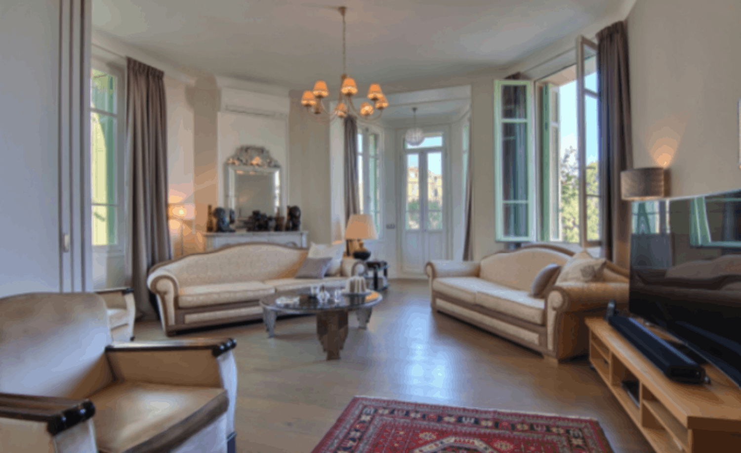 Appartement spacieux à Cannes avec terrasse – À 5 minutes du Palais