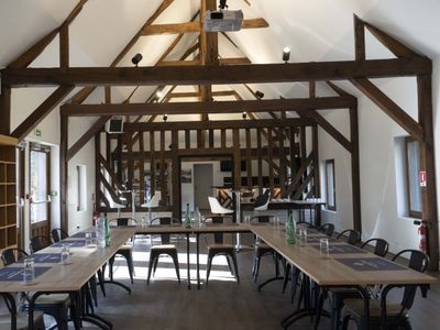 Meeting room in the heart of a bucolic park