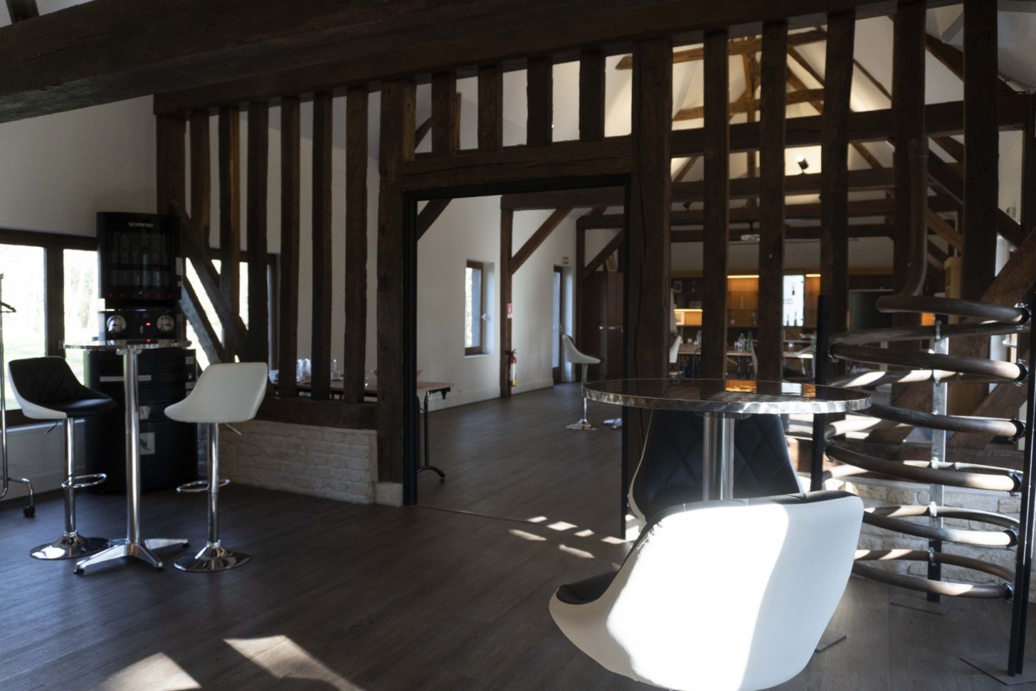 Meeting room in the heart of a bucolic park