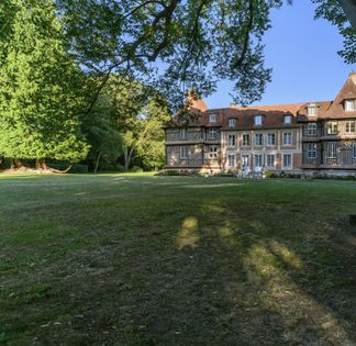 Meeting room in the heart of a bucolic park