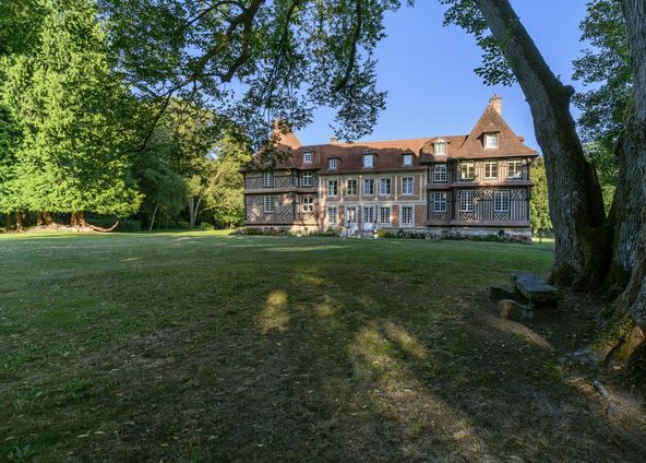 Meeting room in the heart of a bucolic park