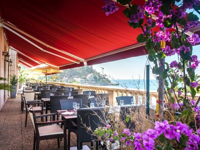 Restaurant and terrace overlooking the bay of Nice