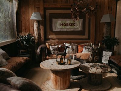 Charming 250m² space in an equestrian estate