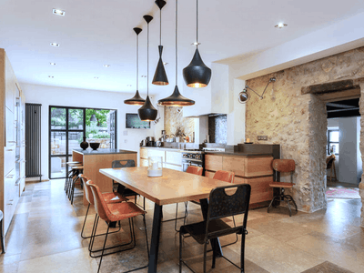 EXEPTIONAL 2 HECTARES CHARMING PROPERTY CLOSE TO CANNES/VALBONNE