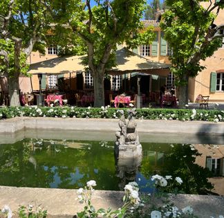 Bastide with park, swimming pool, tennis and ponds