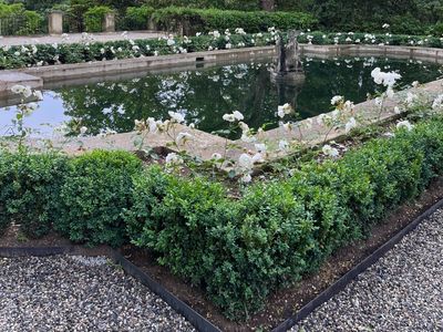 Bastide with park, swimming pool, tennis and ponds