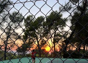 Bastide with park, swimming pool, tennis and ponds