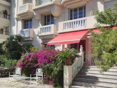 115 m² apartment with terrace and private garden of 1200 m² Cannes hyper center