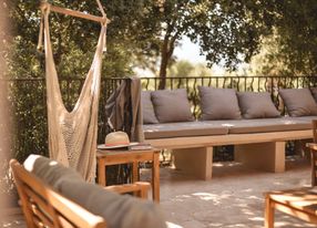 Provençal country house with swimming pool and olive grove