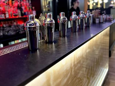 Cocktail bar restaurant