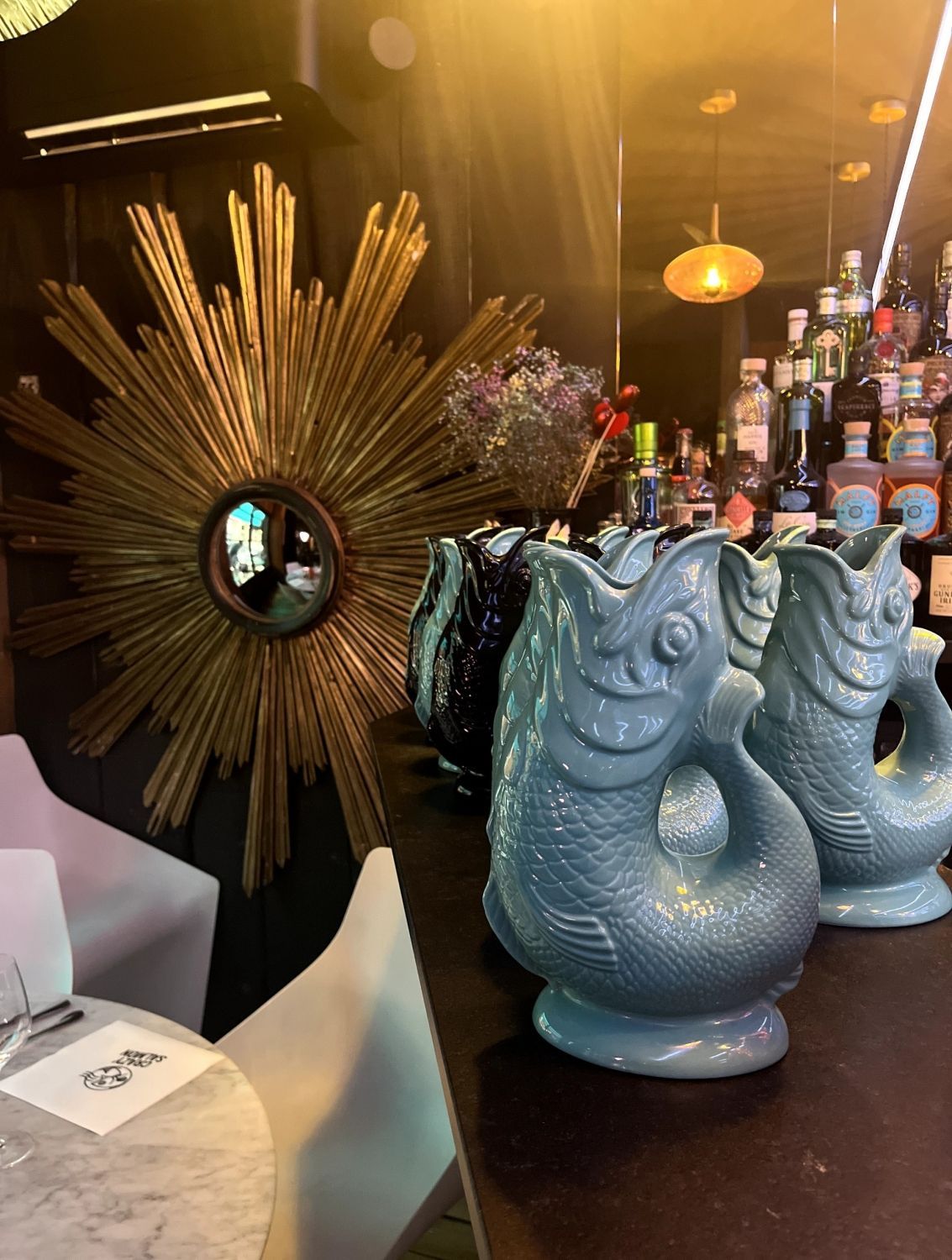 Cocktail bar restaurant
