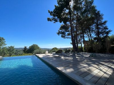 Villa with swimming pool and a beautiful view