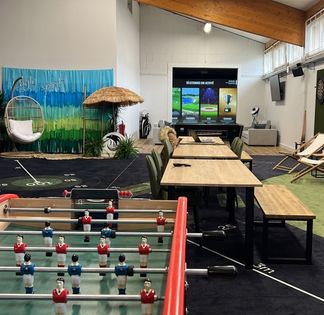 Golf indoor lounge