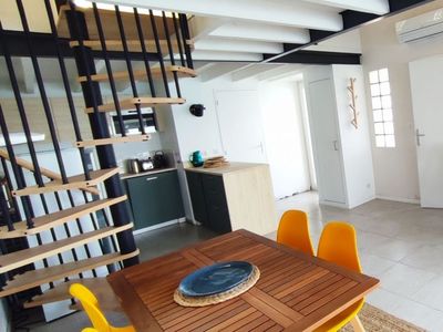 Exceptional house on the water, calm and sunny