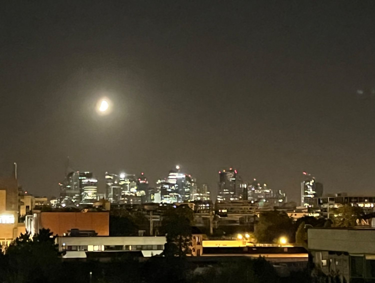 Rooftop 80 m² et belle vue sur la défense et Sacré Coeur