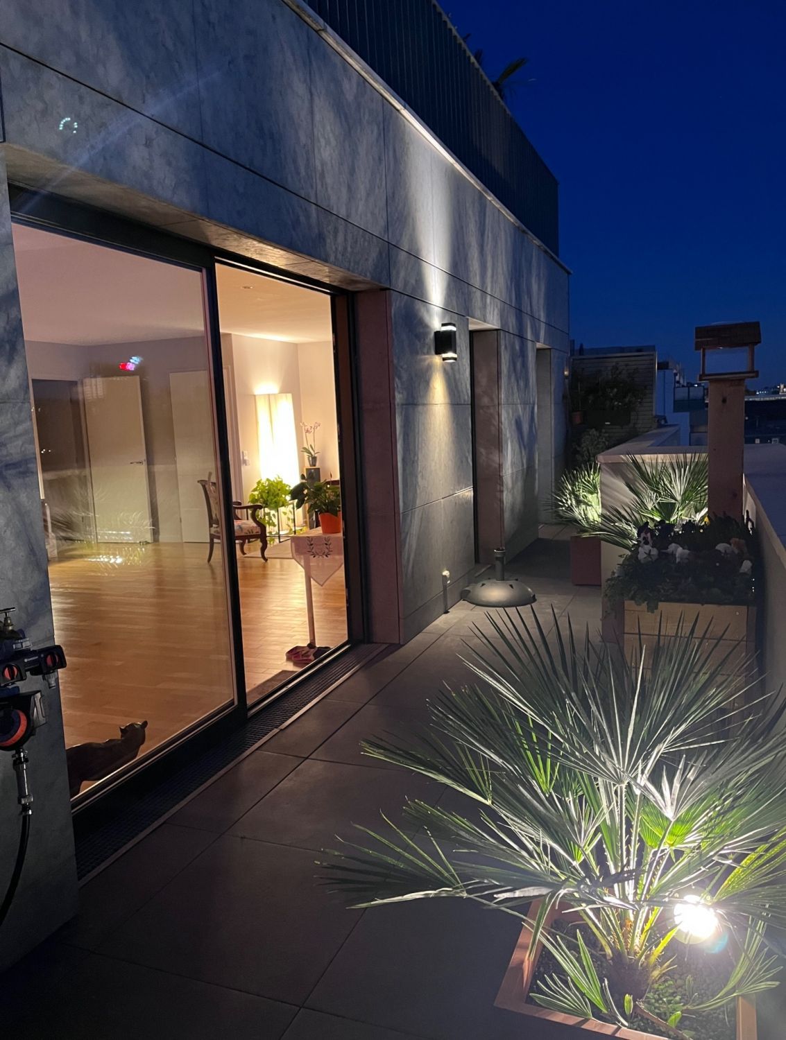 Rooftop 80 m² et belle vue sur la défense et Sacré Coeur