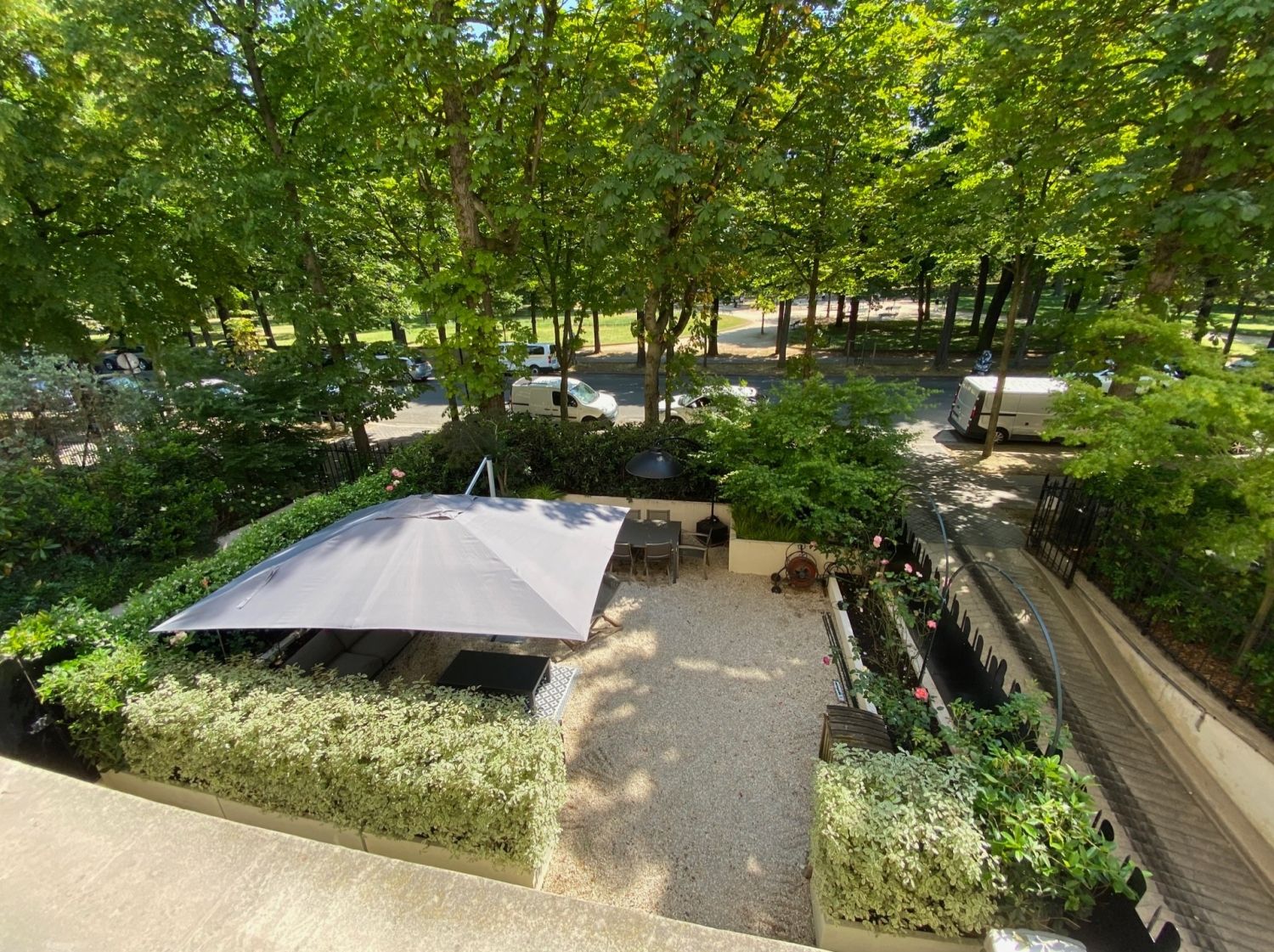 Duplex Apartment with Private Garden near Ranelagh for Events