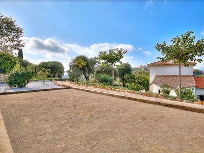 Magnificent villa with swimming pool and garden 3400 in Mougins 