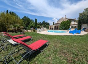 Mas with swimming pool in Luberon