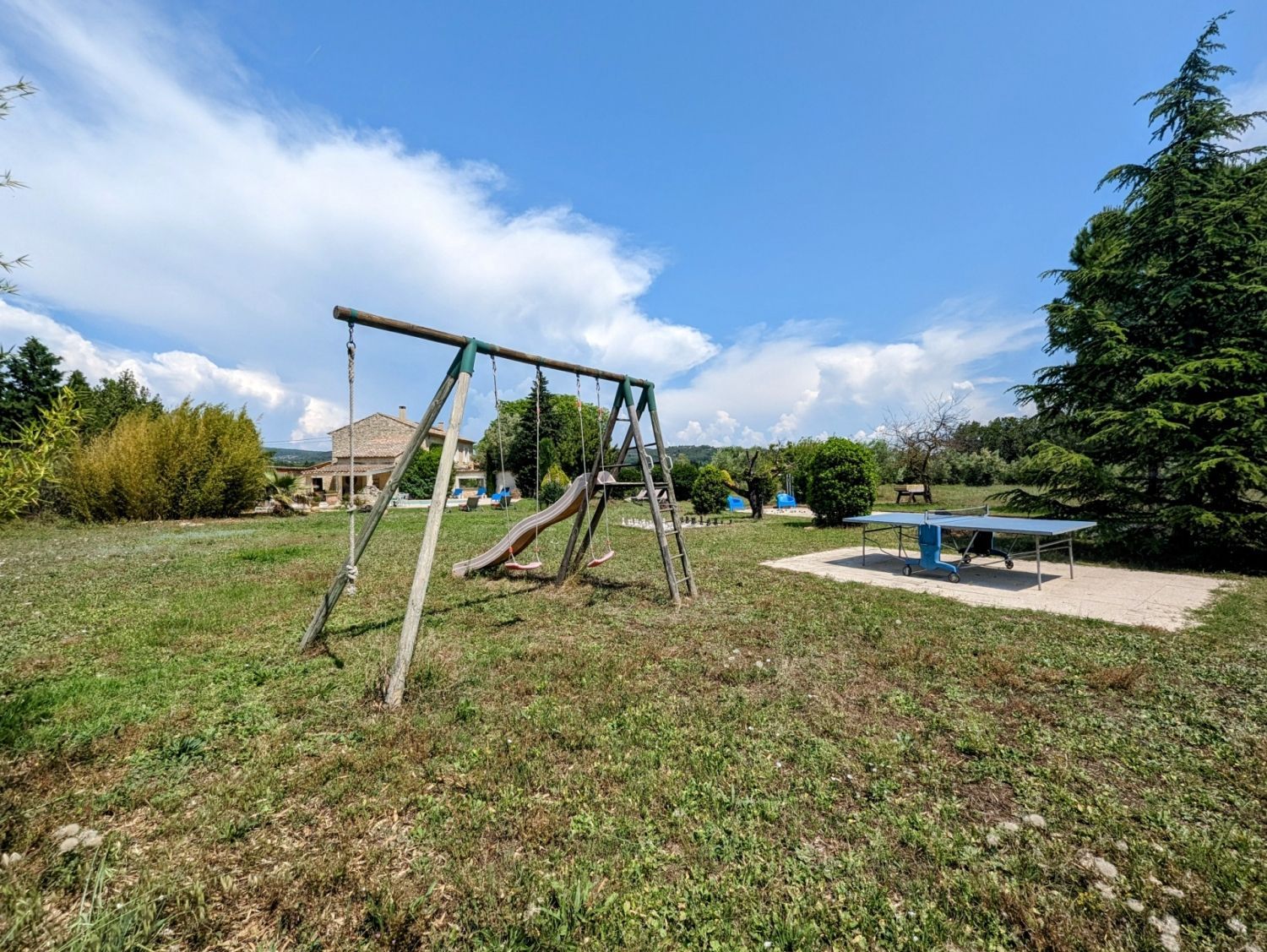Mas with swimming pool in Luberon