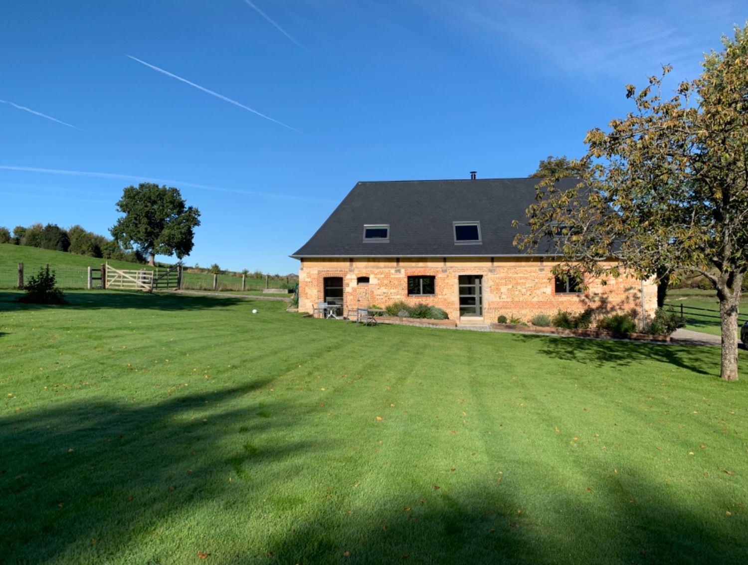 Salle de 100 m² dans un corps de ferme ancien typiquement Normand