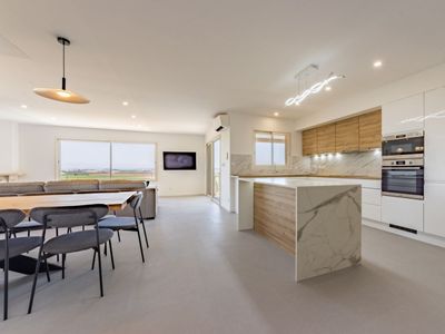 Villa with swimming pool, jacuzzi and panoramic views