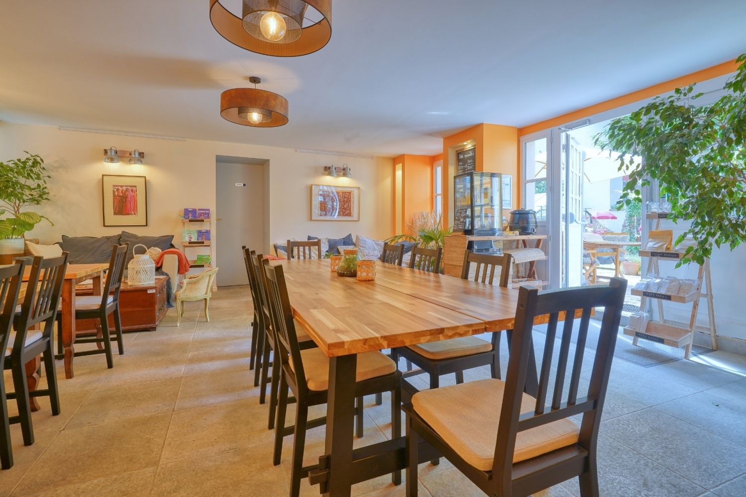 Tea room 53 m²