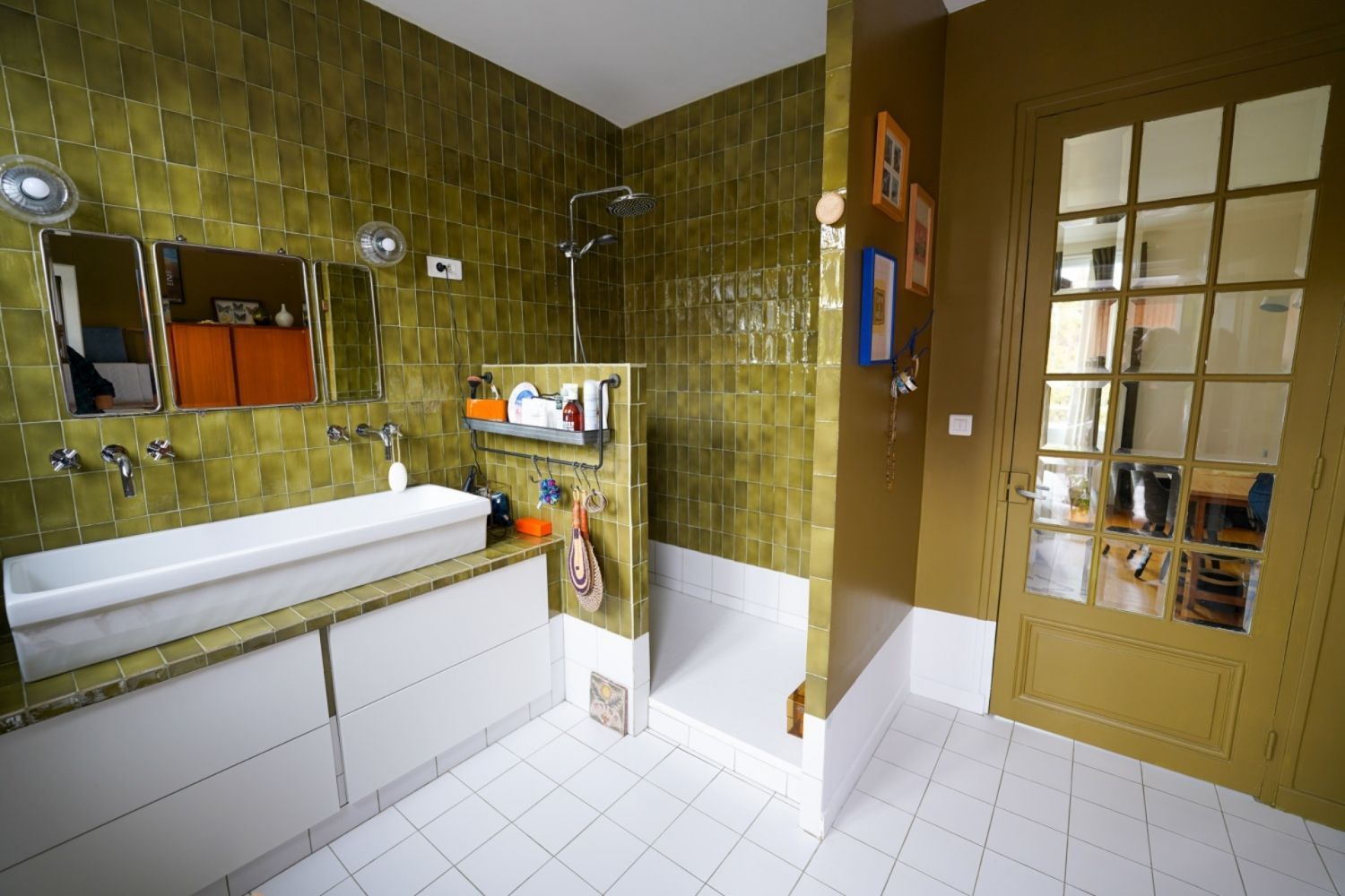 6 bedroom loft with terrace not overlooked
