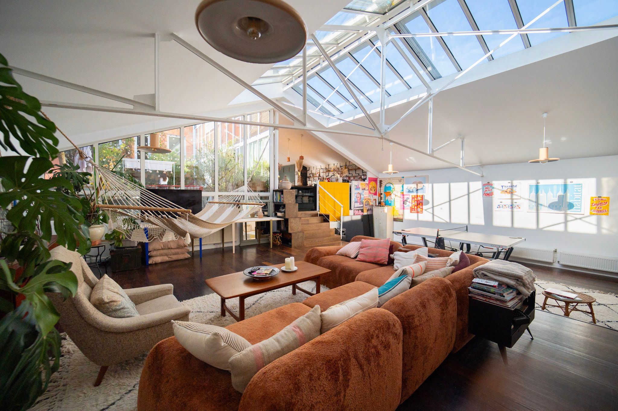 6 bedroom loft with terrace not overlooked